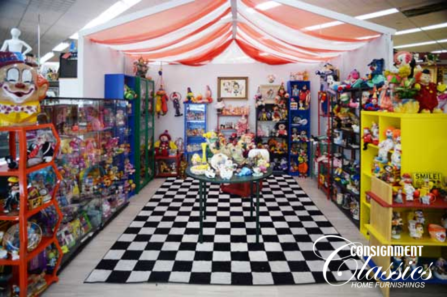 consignment-classics-the-mart-_20260929_0019