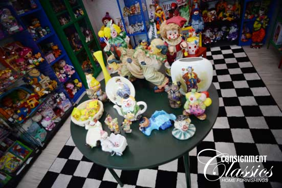consignment-classics-the-mart-_20260929_0020